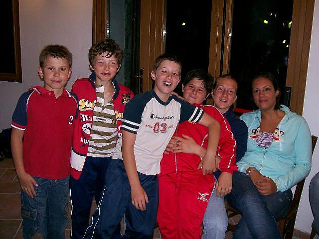 img09